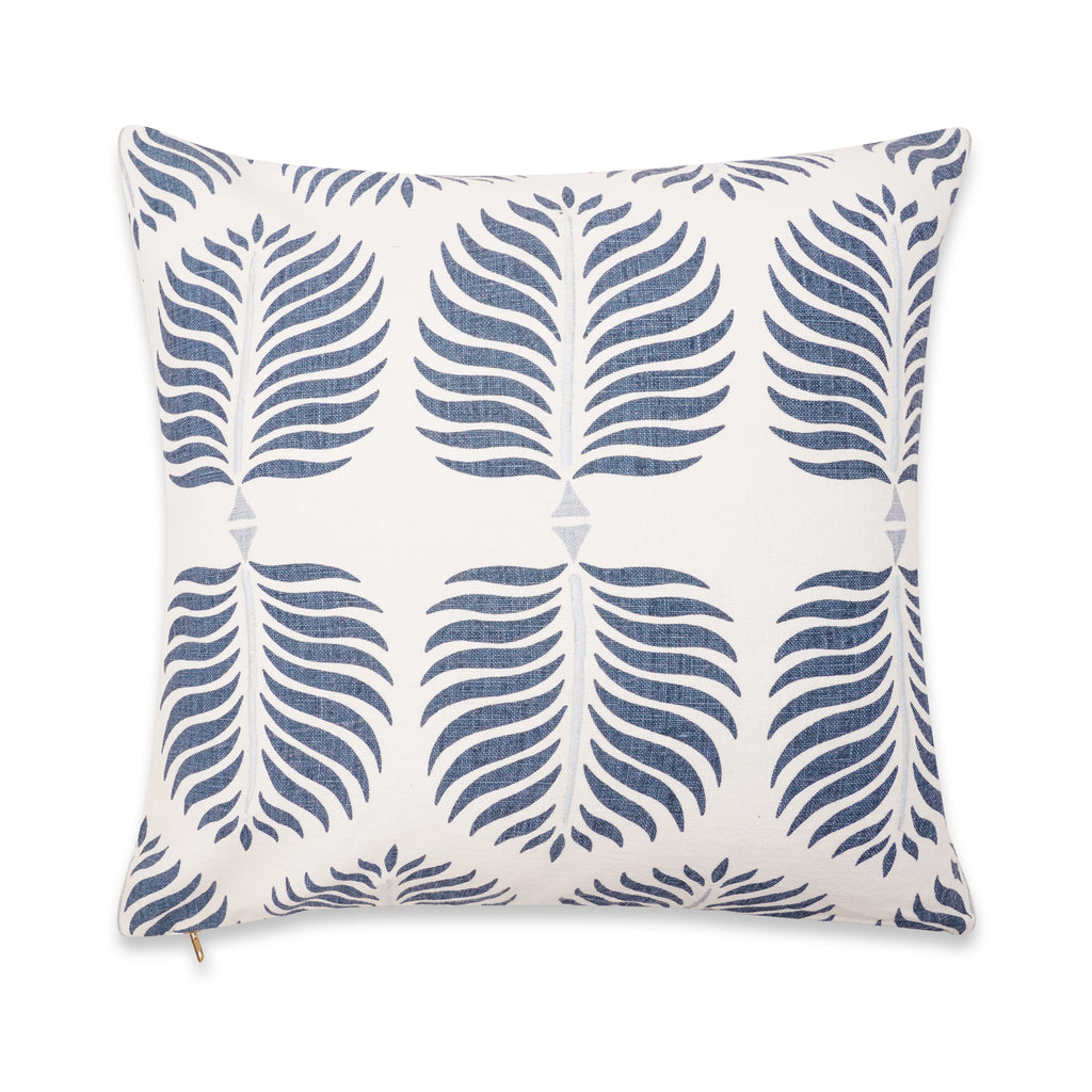 20X20 BLUE  & CREAM  LEAF  PATTERN CUSHION