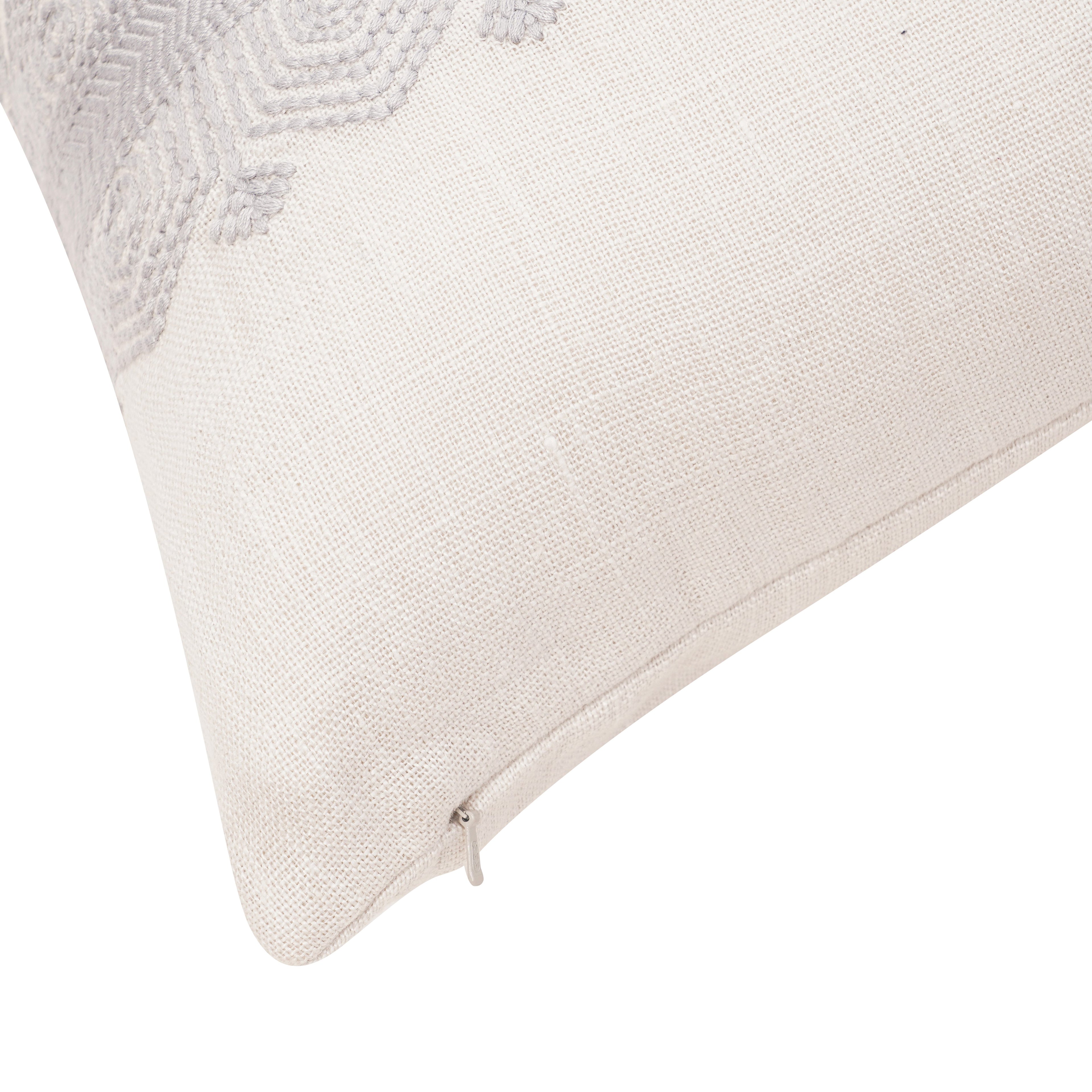 THE BUCKLE CUSHION GRAY