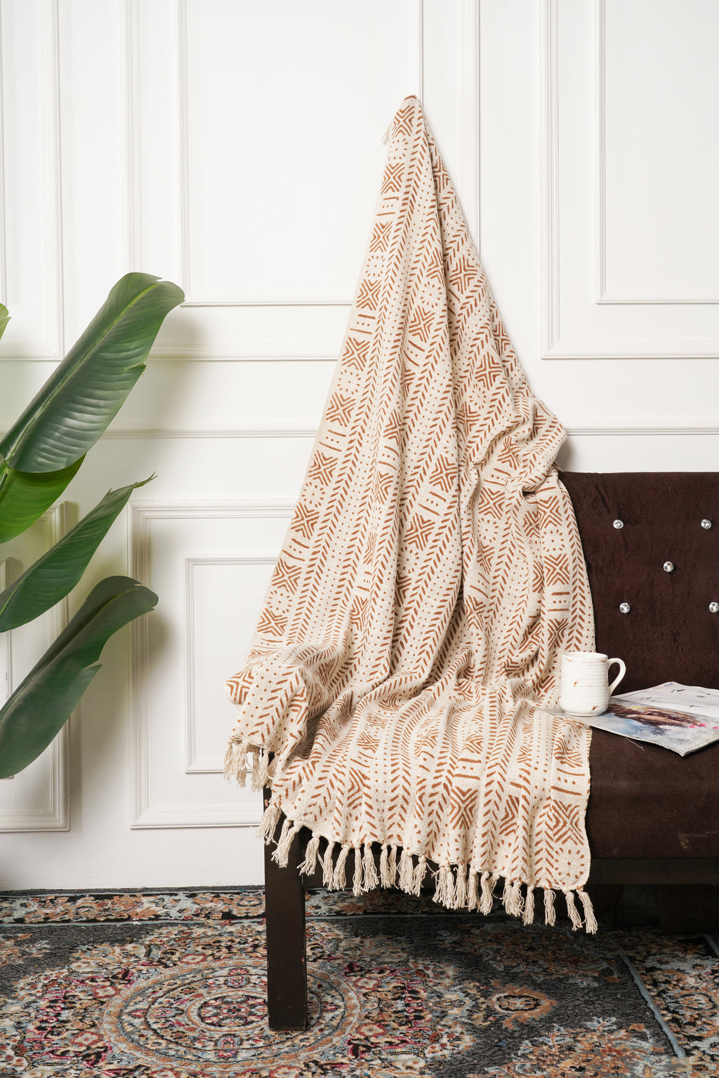 STRIPES & DOTS PATTERN