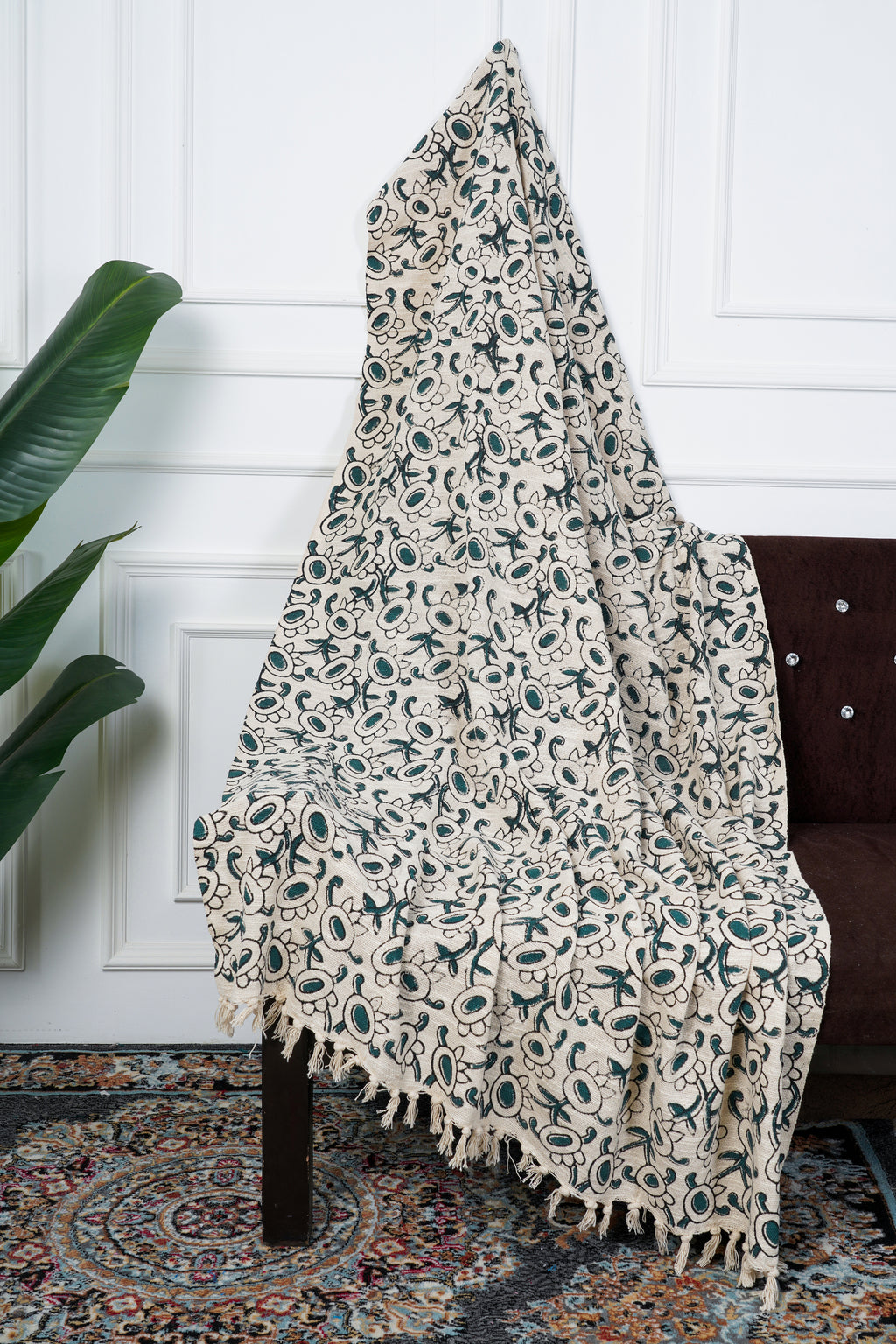 FLOWER MOTIF PATTERN