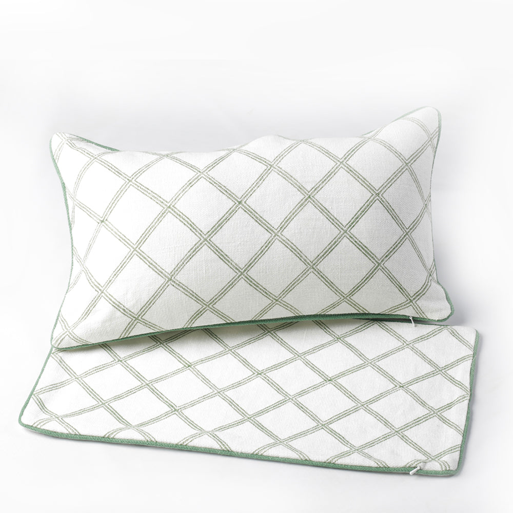 PINEAPPLE PRINTED CUSHION