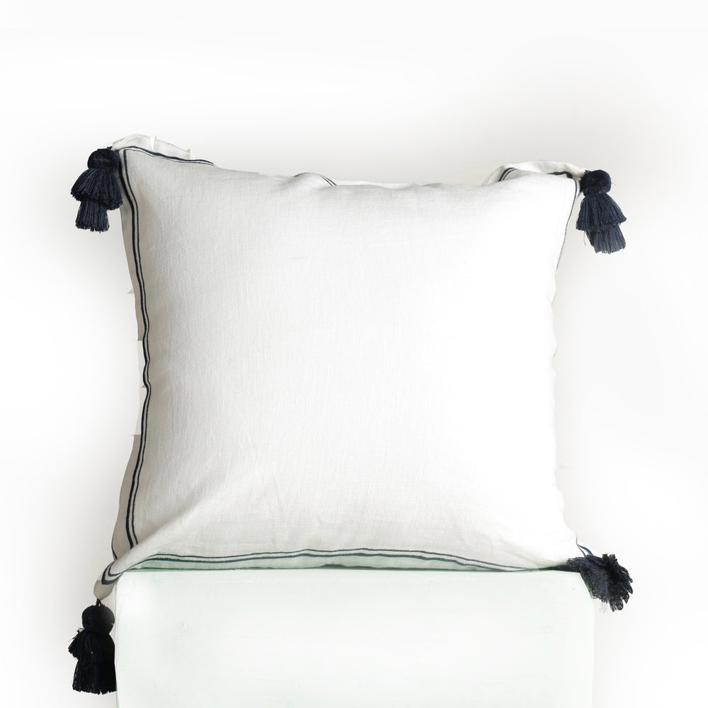 THE GARDEN CUSHION THE FLOWER BUTTI CUSHION