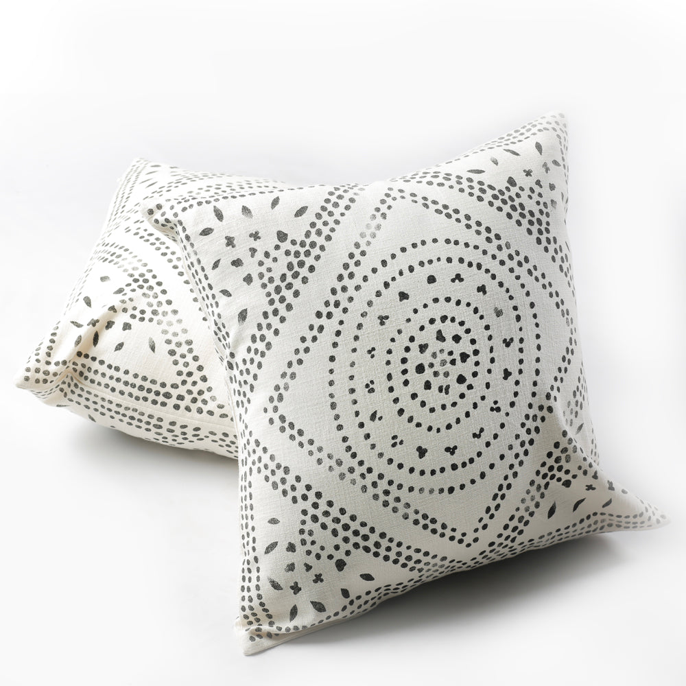 THE DOTTED PATTERN CUSHION