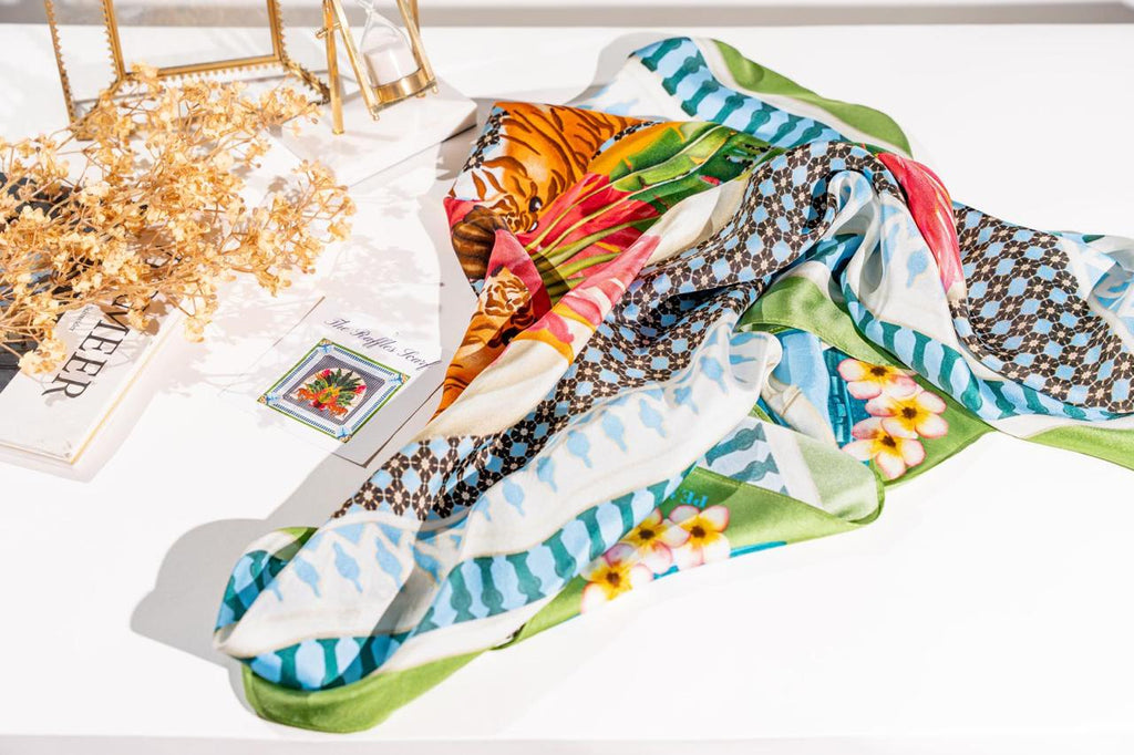 The Raffles Palm Scarf Green Border